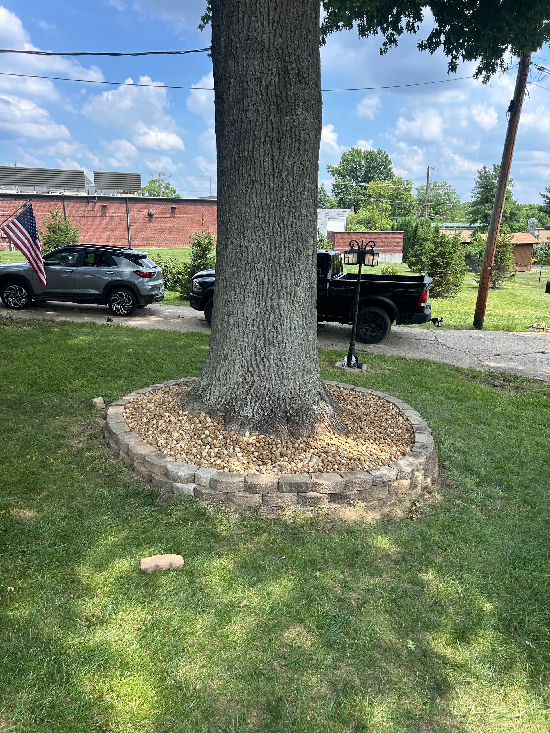 Gallery photos for Landscape Border Repairs, Fresh Rock and Gravel Driveway Work Done Right: Image #1